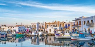 ΣΕΤΕ: O τουρισμός συνεισέφερε 52,3 δισ. ευρώ στο κράτος το 2009-2016