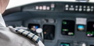 Πιλότος αποκοιμήθηκε στο κόκπιτ κι έχασε τον προορισμό του