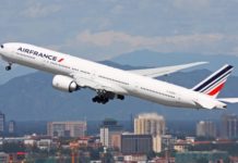 Αεροπλάνο της Air France έκανε αναγκαστική προσγείωση