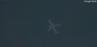 «Βυθισμένο» αεροπλάνο εντόπισε χρήστης του Google Earth (vid)