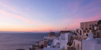 Χ. Θεοχάρης: Ο ελληνικός τουρισμός θα κάνει νέα ρεκόρ