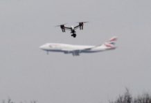 Drone και αεροπλάνο σε crash test