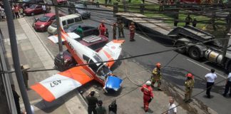 Περού: Αναγκαστική προσγείωση σε κεντρικό δρόμο