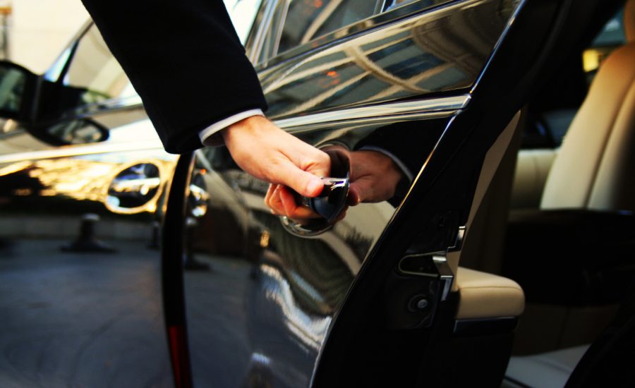 private-transfer-greece-35q5u357ytn766y8rnmzgq