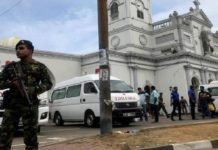 Σρι Λάνκα: Οι τουρίστες ψάχνουν τρόπο να φύγουν