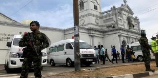 Σρι Λάνκα: Οι τουρίστες ψάχνουν τρόπο να φύγουν