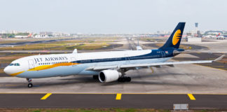 Στο χείλος της καταστροφής η Jet Airways, ακυρώθηκαν όλες οι διεθνείς πτήσεις της