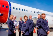 Οι κανόνες της Norwegian Air για την ενδυμασία των αεροσυνοδών