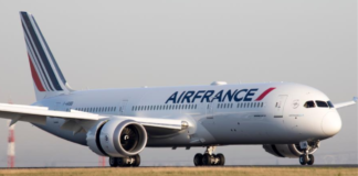 H Air France ψαλιδίζει 465 θέσεις εργασίας