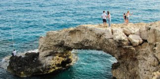 Κύπρος: Τι αλλάζει για τις πτήσεις, τους ταξιδιώτες και την καραντίνα