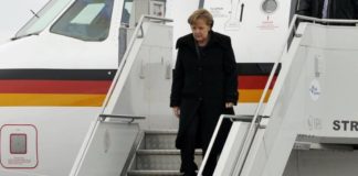 Φορτηγάκι «τράκαρε» το αεροπλάνο της Μέρκελ