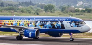 Ένα αεροπλάνο που… στρουμφοπετάει