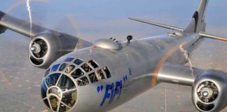 Αεροπλάνα του Β’ Παγκοσμίου Πολέμου στο αεροδρόμιο Lunken