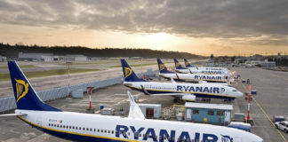 Ryanair: Ετοιμη να βγάλει αεροπλάνα από τη Βρετανία αν η πτώση της στερλίνας επηρεάσει τη ζήτηση