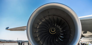Η εντυπωσιακή δύναμη που έχουν οι κινητήρες των αεροσκαφών