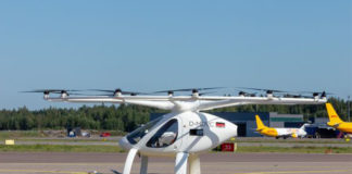 Ιπτάμενα ταξί πέταξαν γύρω από το αεροδρόμιο του Ελσίνκι