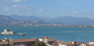 Αεροπορικές επιδείξεις στο Ναύπλιο