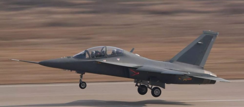 hongdu-l-15b