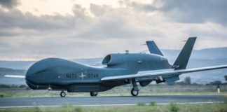 Τα νέα κατασκοπευτικά μη επανδρωμένα RQ-4D Phoenix του ΝΑΤΟ