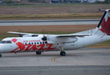 Βίντεο: Αεροσκάφος της Air Canada χάνει τον ένα του τροχό στην απογείωση