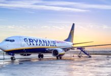 Ryanair: Δεν «ξαναπετάει» αν μένει άδειο το μεσαίο κάθισμα στα αεροπλάνα
