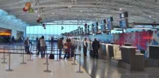 Κορωναϊός: Κύπριοι ακυρώνουν μαζικά τα ταξίδια τους στην Ελλάδα