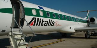 Aπαγόρευσαν την αποβίβαση σε 60 επιβάτες της Alitalia
