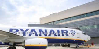 Ryanair: Ενδεχόμενη πλήρης καθήλωση του στόλου της