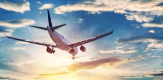 Συνεργασία Λευκού Οίκου με στελέχη αεροπορικών εταιρειών για τον κοροναϊό