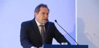 Ανοιχτό το ενδεχόμενο πλήρους καθήλωσης των αεροσκαφών για την Aegean