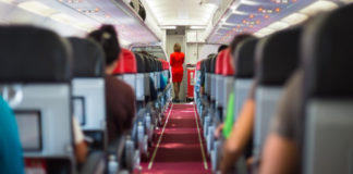 Πώς οι αεροπορικές εταιρείες βγάζουν κέρδος μοιράζοντας δωρεάν εισιτήρια