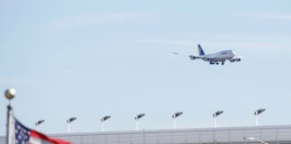 ΗΠΑ: Επιπλέον στήριξη 9,5 δισ. δολαρίων για τις αεροπορικές εταιρείες