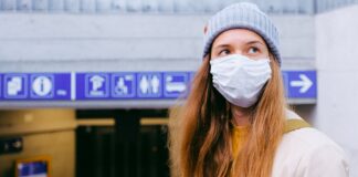 PASS&BOARD: Μαθητές έφτιαξαν εφαρμογή που βοηθάει στα ταξίδια με αεροπλάνο