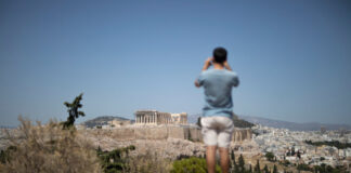 Daily Mail:Συνεργασία Ελλάδας και 6 χωρών για την ενίσχυση του τουρισμού