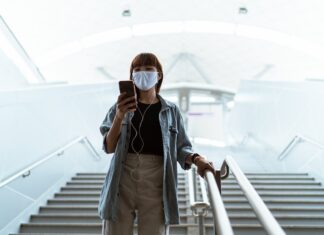 «Φρένο έκτακτης ανάγκης» στα ταξίδια στην Ινδία προτείνει η Κομισιόν τουρισμός-κορονοιός