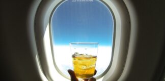 Χωρίς αλκoόλ, καφέ και φαγητό: Τι αλλάζει στο σέρβις των αεροπορικών εταιρειών