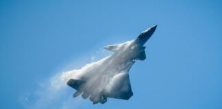 Κίνα: Μεγάλες παραγγελίες για το stealth μαχητικό J-20B