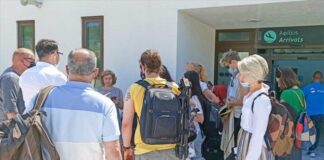 Εφτασαν οι πρώτες πτήσεις στη Σκιάθο με τουρίστες