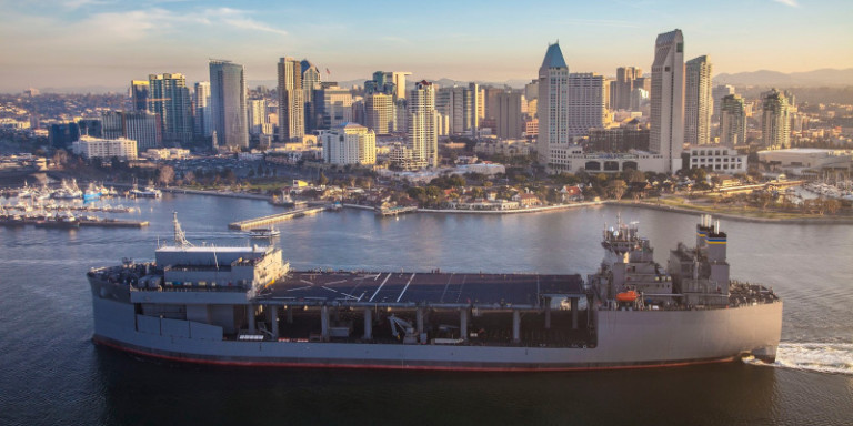 amerikaniko-ploio-plwti-vasi