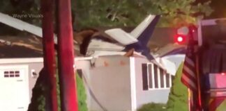 Κονέκτικατ: Μικρό αεροπλάνο συνετρίβη πάνω σε σπίτι