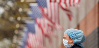 ΗΠΑ: Ο ρυθμός θνητότητας από κορονοιό αντιστοιχεί σε συντριβή 15 Airbus κάθε μέρα