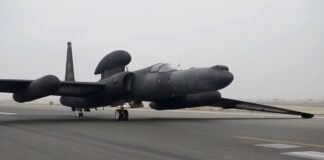 Στρατιωτικό αεροπλάνο πετά για πρώτη φορά με «συγκυβερνήτη» σύστημα τεχνητής νοημοσύνης