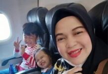 Ινδονησία: Το συγκλονιστικό μήνυμα μητέρας και η τελευταία selfie με τα παιδιά της