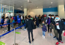 Αναχώρησε η πρώτη απευθείας πτήση από τη Λέσβο για Γερμανία με 116 αναγνωρισμένους πρόσφυγες