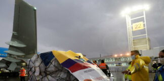 Κοκαΐνη 400 κιλών κρυβόταν σε μικρό εγκαταλελειμμένο αεροπλάνο