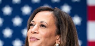 Αναγκαστική προσγείωση για το αεροπλάνο της Καμάλα Χάρις