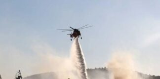 Φωτιά κοντά στο παλιό αεροδρόμιο του Ελληνικου