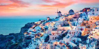 Ελλάδα-Σαντορίνη: Μεγάλες νικήτριες στα αμερικανικά τουριστικά βραβεία FXExpress 2021 Awards