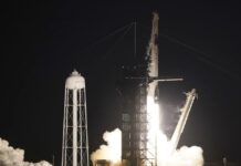 Εκτοξεύθηκε στο Διάστημα η αποστολή με τους πρώτους αστρο-τουρίστες