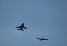 Η εντυπωσιακή πτήση του Spitfire στη στρατιωτική παρέλαση της Θεσσαλονίκης